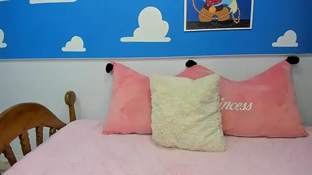 miss  evolet online show from October 27, 11:06 am