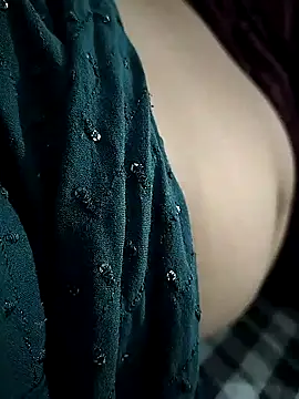 Snapshot of sexy__girls98 chatting on September 18, 6:01 am sexy  girls98 online show from September 18, 6:01 am