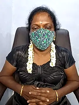 Snapshot of umashreetamil chatting on October 22, 4:12 pm umashreetamil online show from October 22, 4:12 pm