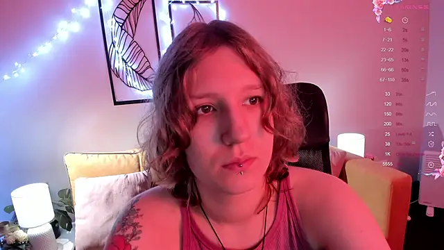 Snapshot of Hailey_Foxy chatting on October 22, 8:52 am Hailey Foxy online show from October 22, 8:52 am