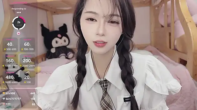 Sue101010 online show from October 10, 2:00 pm