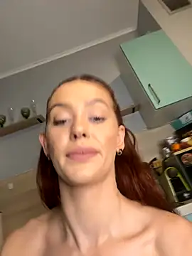 LittleFox    online show from September 16, 6:54 am