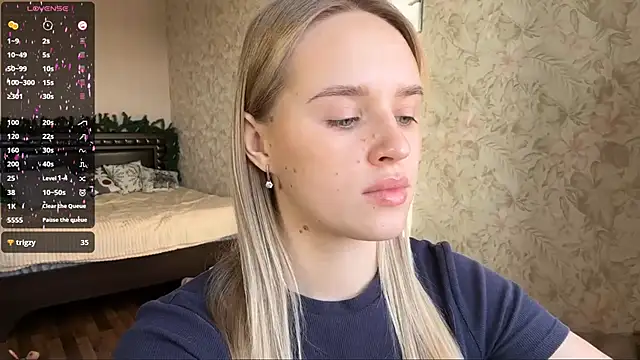 ElisabetLorney online show from December 15, 8:08 am