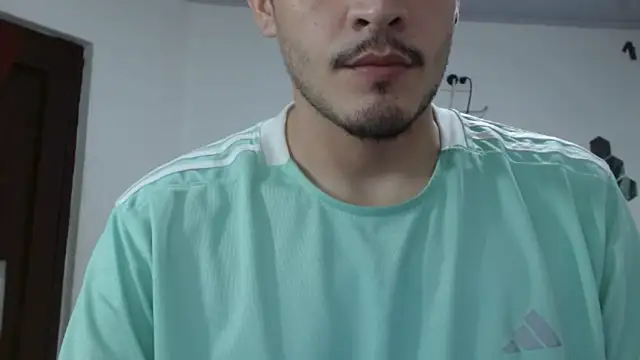 g0lden boss online show from December 20, 9:30 pm