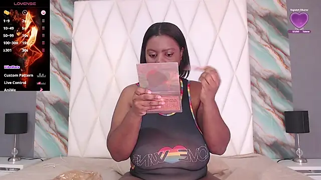 PenelopeBoobss online show from November 20, 12:44 am