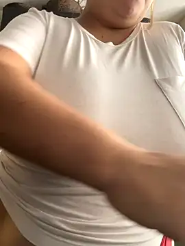 bruna438 online show from November 14, 1:33 pm