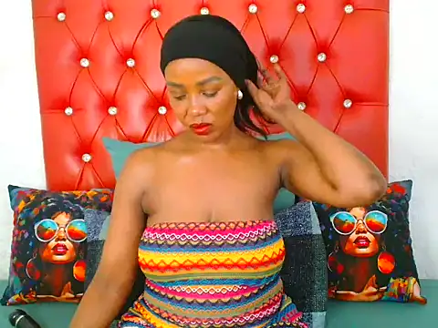 GaggingQueen32 online show from October 28, 7:08 pm