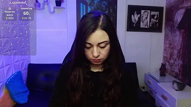 Eva Roussell online show from November 11, 3:31 pm