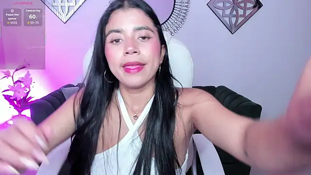 issi loren online show from December 19, 9:29 pm