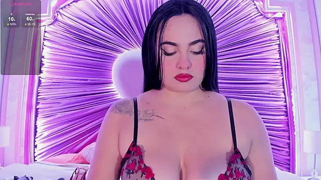 sofiiacarson online show from February 20, 7:37 pm