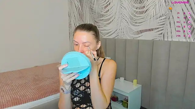 KiaraCaley online show from November 25, 2:14 am