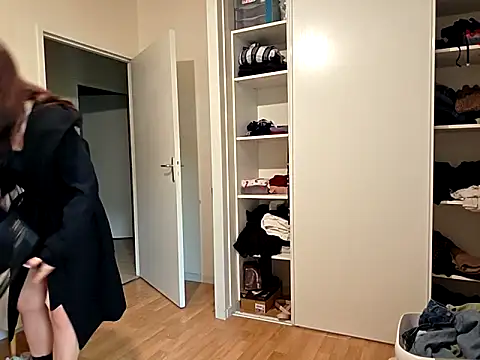 CornetDeGlace online show from September 23, 12:25 pm