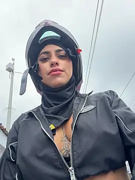 AlannaEvons online show from February 1, 7:12 pm