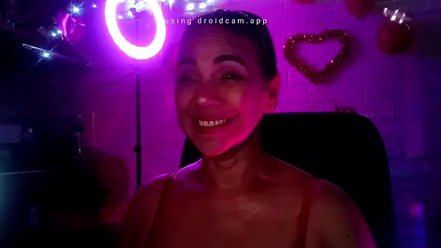 MiiaVelasquez online show from February 15, 5:10 am