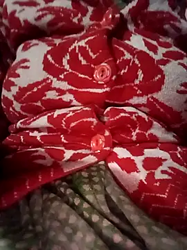 Radha8080 online show from December 17, 6:01 pm