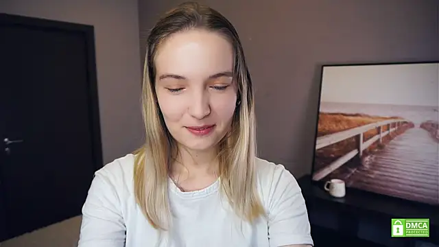 HongTomczak online show from September 22, 7:07 am