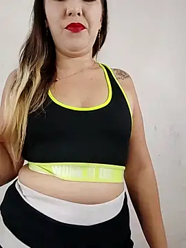 isabella lovem online show from January 31, 7:45 pm