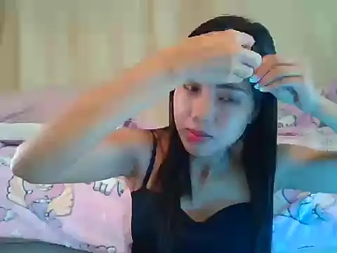 Snapshot of AnnewithanE chatting on October 20, 4:37 am AnnewithanE online show from October 20, 4:37 am