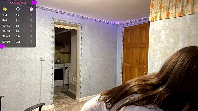 Lia rise online show from November 8, 4:01 pm