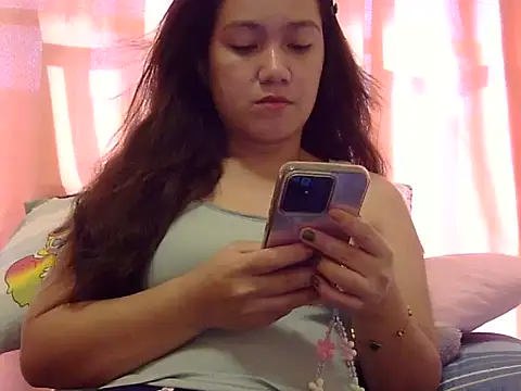 Lovelyclaya online show from November 27, 12:24 am