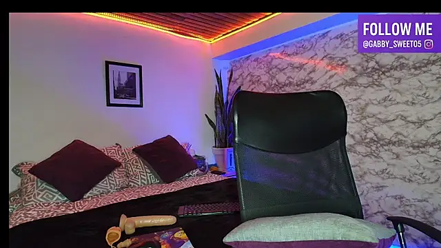 Gabbysweet0 online show from November 13, 10:42 pm