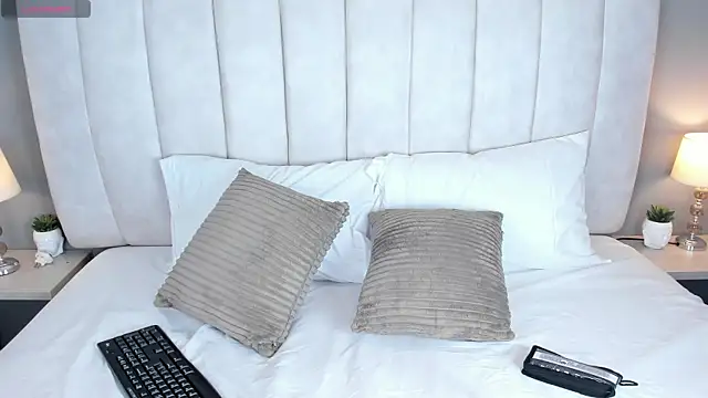 ScarletStarr online show from October 17, 4:16 am