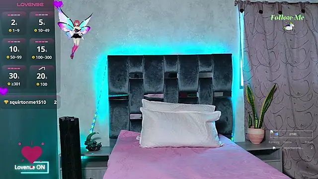 Luna sophya online show from October 17, 7:28 pm