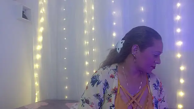 Snapshot of NoraParkeer chatting on September 22, 7:23 pm NoraParkeer online show from September 22, 7:23 pm