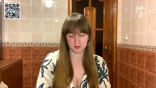 MaroonMoon  online show from December 3, 9:39 pm