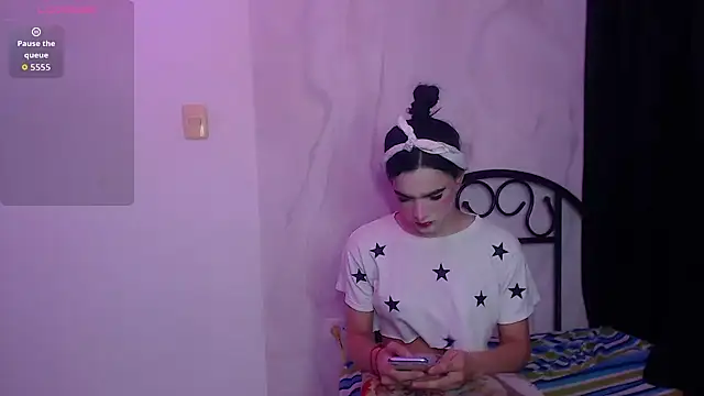 Snapshot of ArielSweet_ chatting on September 23, 7:06 am ArielSweet  online show from September 23, 7:06 am