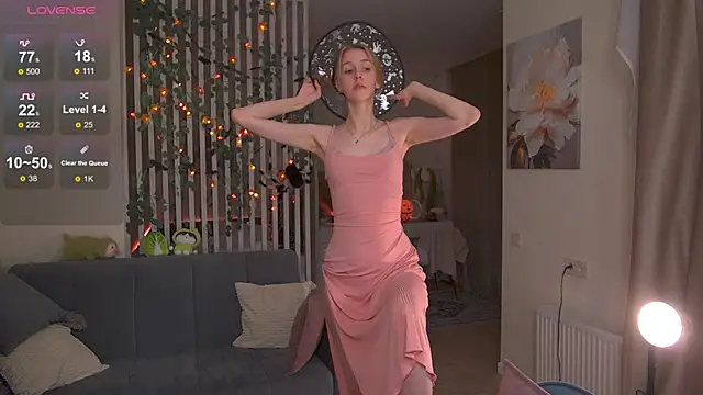 Snapshot of sofiapurex chatting on October 23, 7:42 pm sofiapurex online show from October 23, 7:42 pm