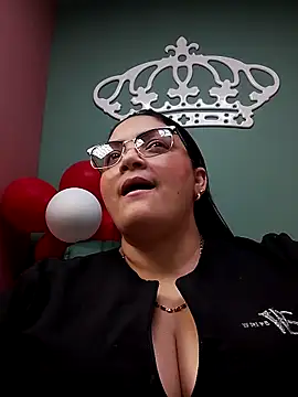 Snapshot of tiffany_Johnson1 chatting on September 12, 10:28 pm tiffany Johnson1 online show from September 12, 10:28 pm