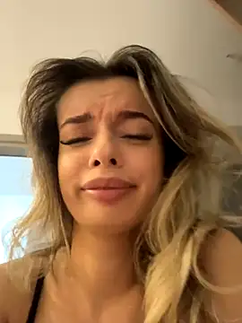 LollyShine online show from December 20, 11:20 pm