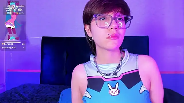 Tsuki Maru online show from February 13, 9:05 pm