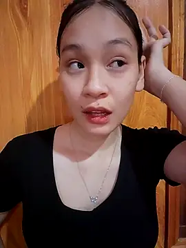 Snapshot of ChiecumBae chatting on October 22, 2:05 am ChiecumBae online show from October 22, 2:05 am