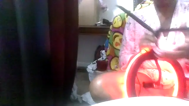 prettymaa online show from November 21, 11:18 pm