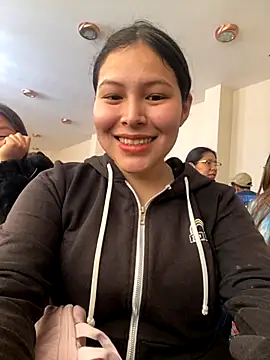 BrendaAr online show from October 28, 3:51 pm