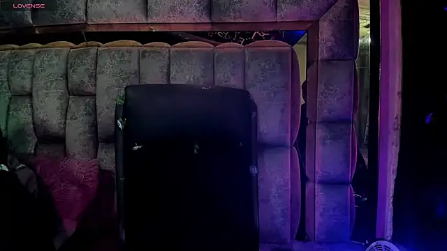 missashlyrosette online show from February 18, 1:27 am