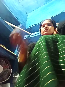 Jooli xx online show from February 15, 3:44 pm