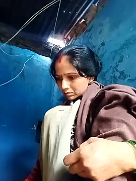 Jooli xx online show from February 3, 6:40 am