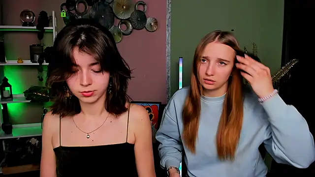 kitniss dreamy online show from November 4, 1:27 pm