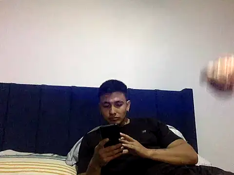 Snapshot of KianxxTeach chatting on October 1, 1:43 am KianxxTeach online show from October 1, 1:43 am