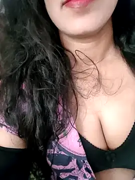 Snapshot of Deepa_Sharma143 chatting on September 18, 12:04 pm Deepa Sharma143 online show from September 18, 12:04 pm