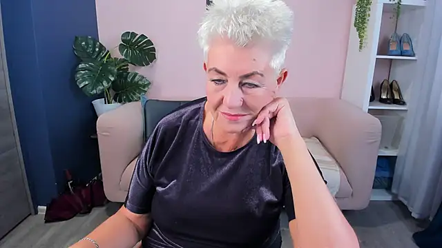 HotandMature online show from September 23, 8:34 am