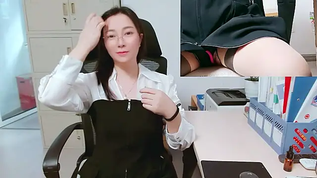 OL-Lily online show from October 15, 1:41 am