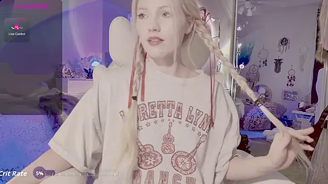 Talulaa online show from November 8, 6:46 pm