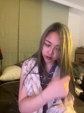 tw feibaby online show from March 2, 1:07 pm