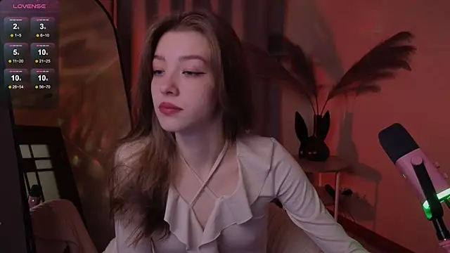 AstraMist online show from October 15, 3:25 pm