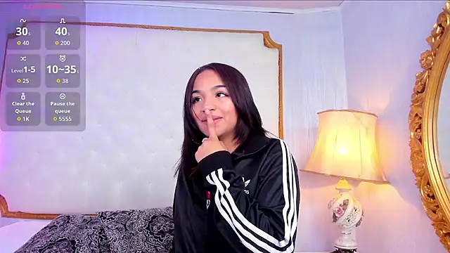 Manelyk evanss  online show from November 19, 11:10 am