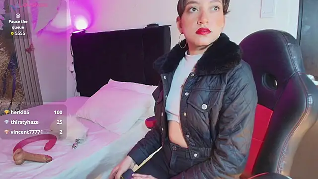 sophia arevalo online show from October 31, 3:08 am